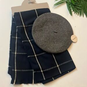 NWT Primark women’s blue paid scarf and hat set